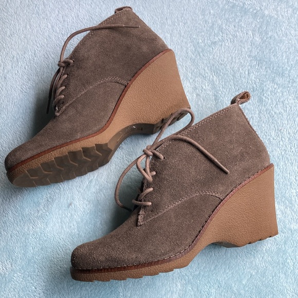 WHITE MOUNTAIN “LAMBERT” wedges/heels in great preowned condition size 9M - Picture 4 of 8